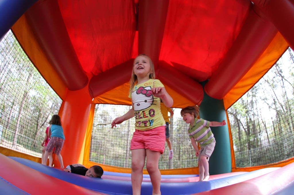 bouncy house 2