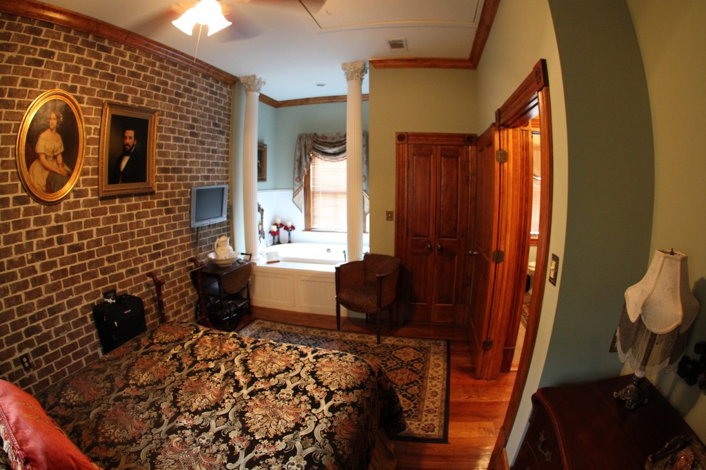 mcmillan inn carriage 7